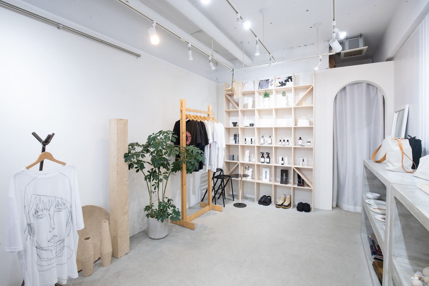 原宿BAR&GALLERY店