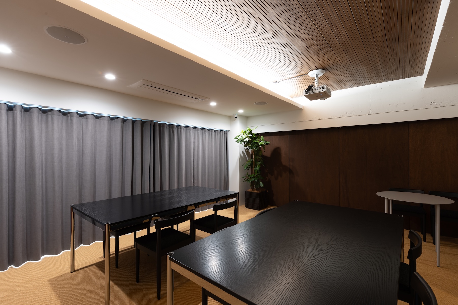 目黒店 -ROOM2-