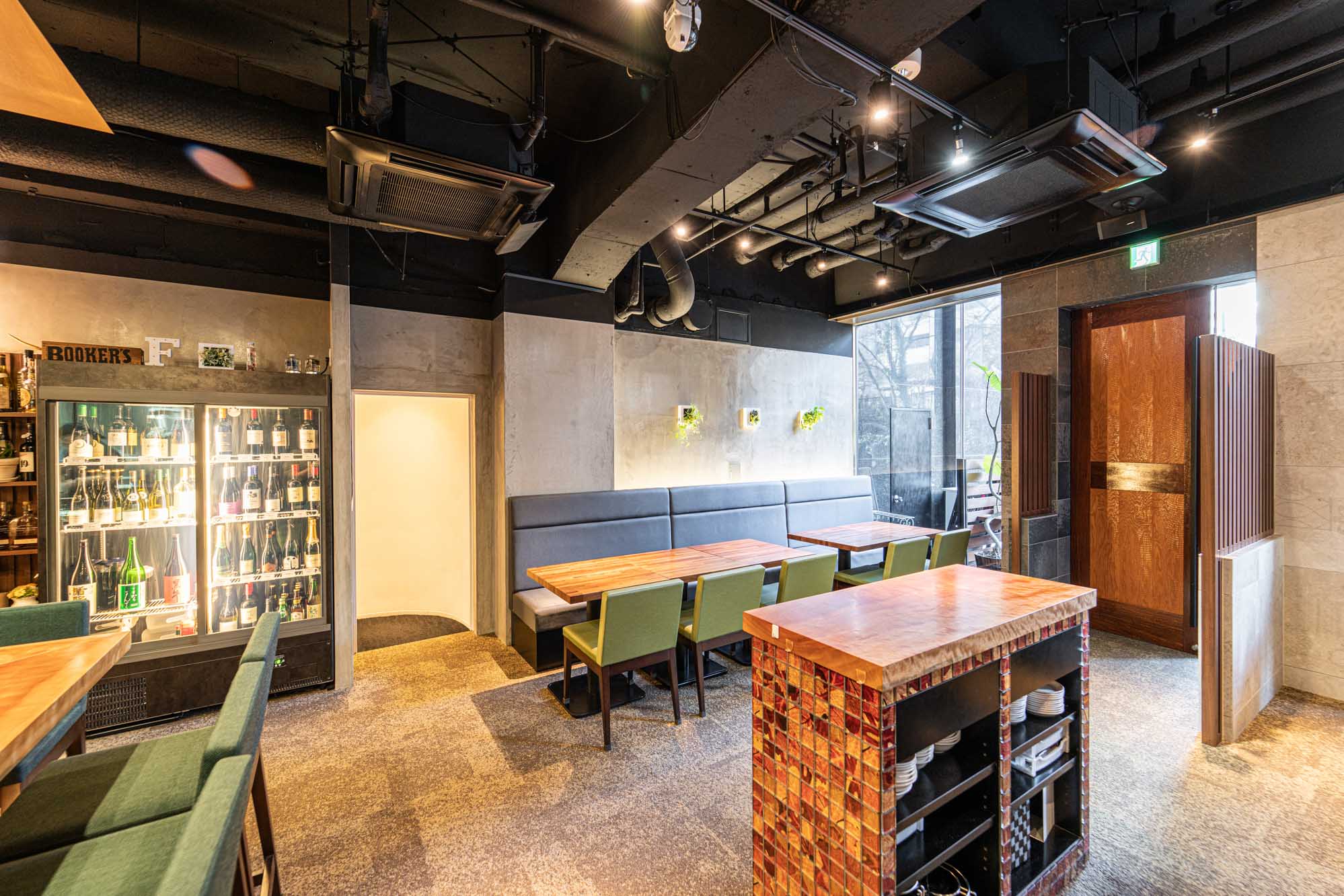 銀座DINING LOUNGE店