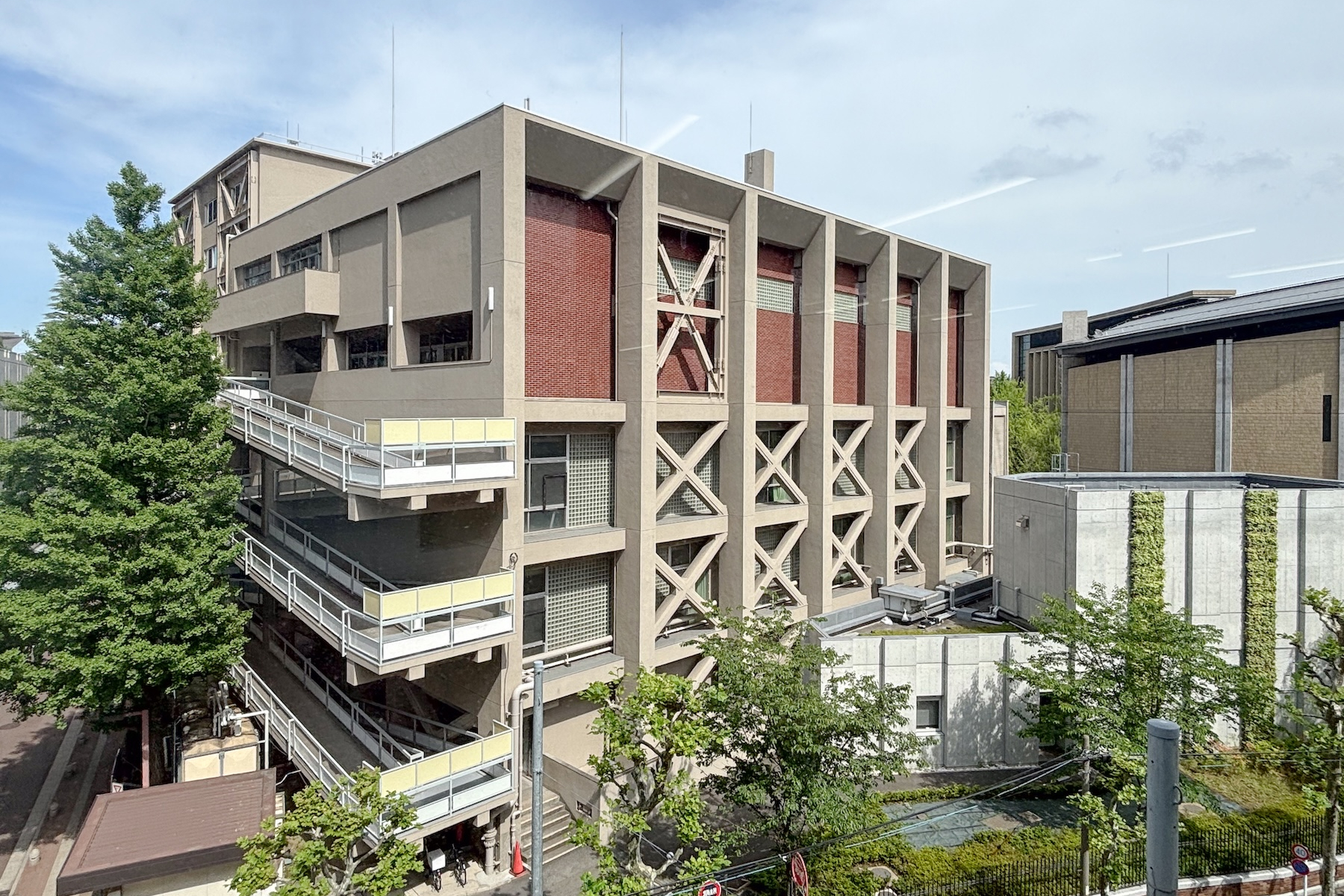 青山TERRACE店