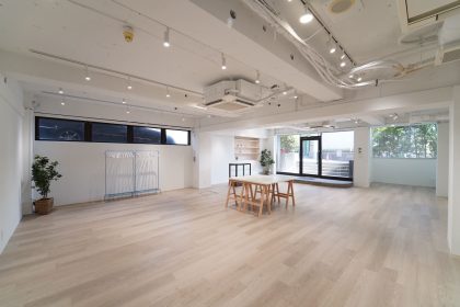 【事例】開放感のある屋上空間で、白熱の頭脳戦。<br>クイズで繋がる一体感のあるイベントを。| お台場