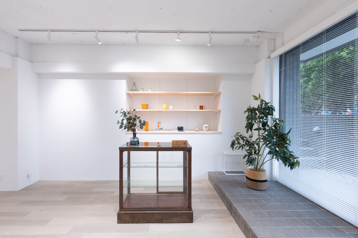 北参道店 -ROADSIDE-