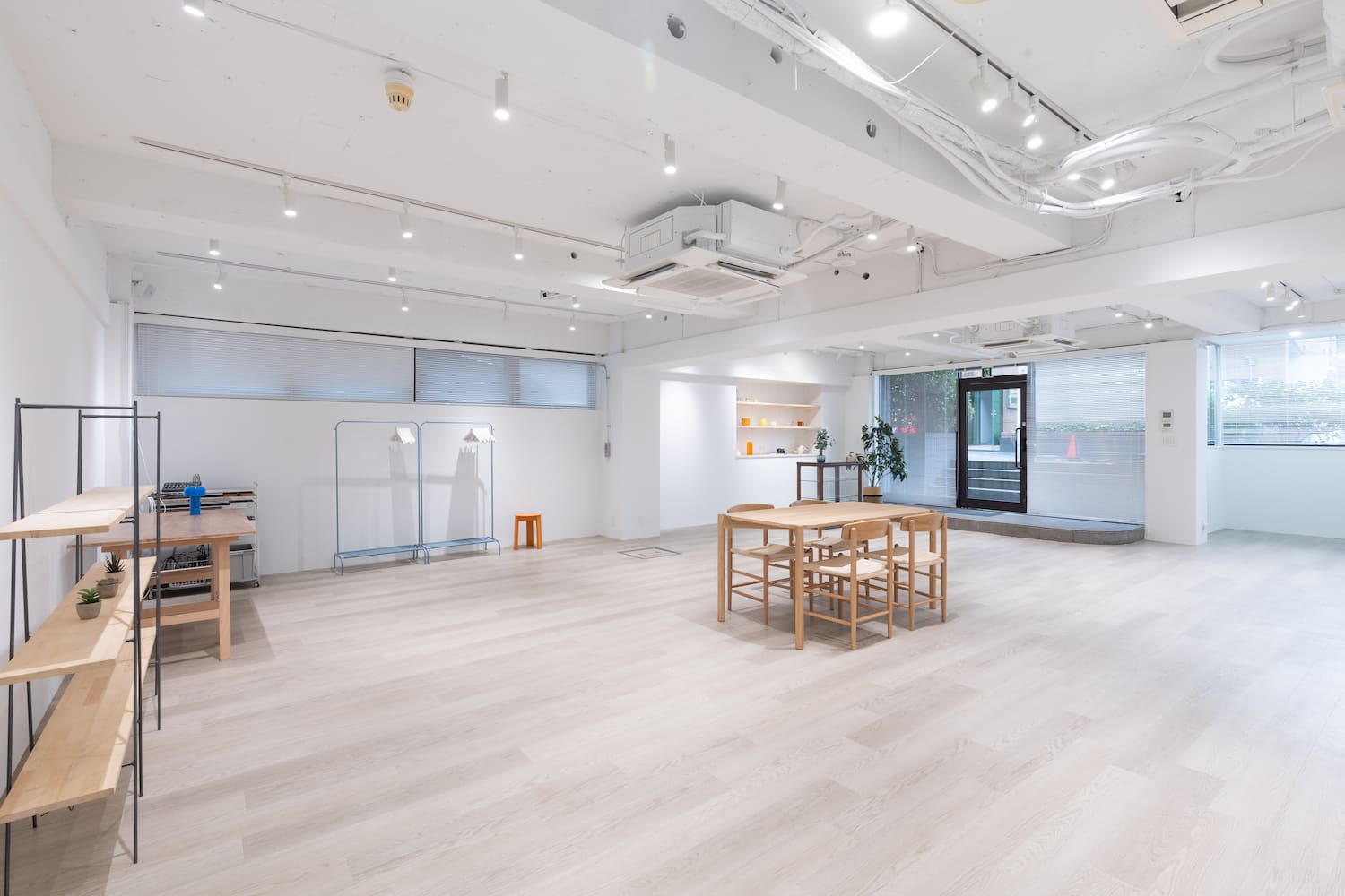 北参道店 -ROADSIDE-