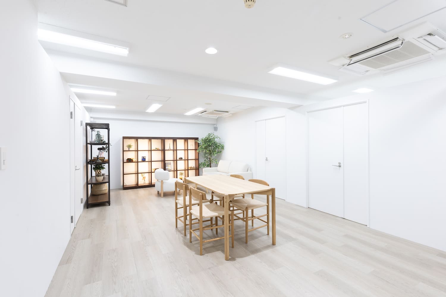 北参道店 -ROADSIDE-