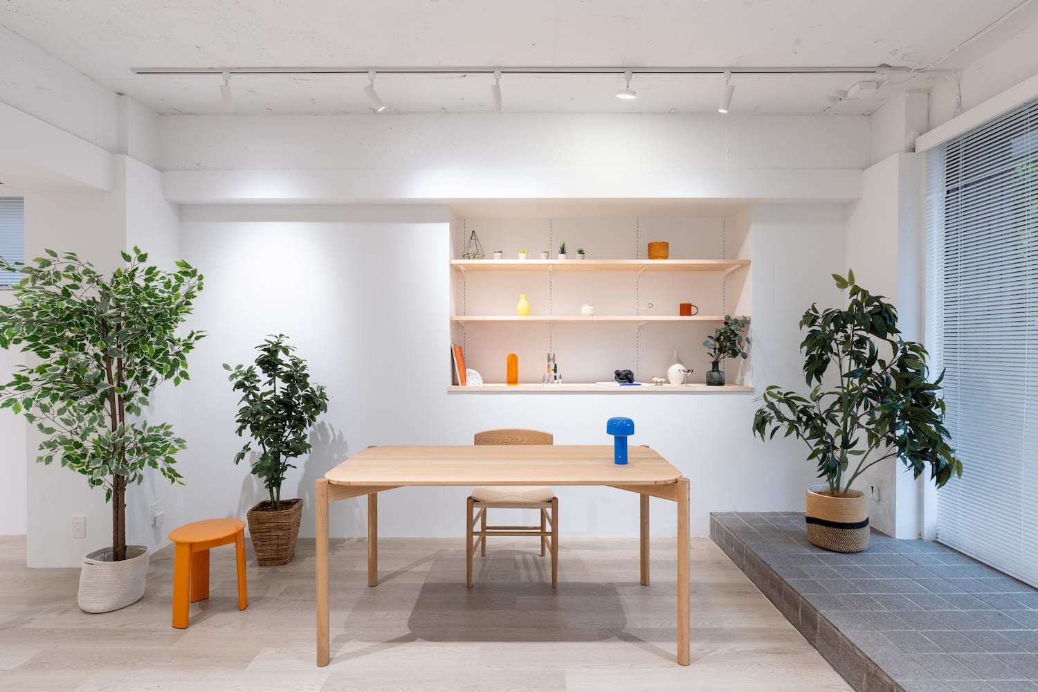 北参道店 -ROADSIDE-