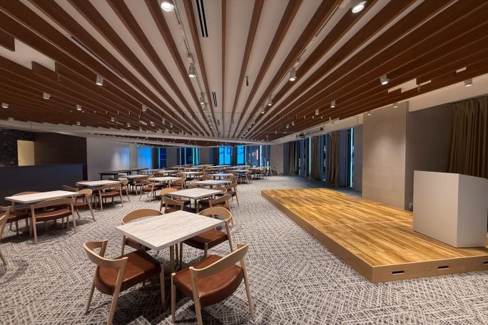 新宿LOUNGE店
