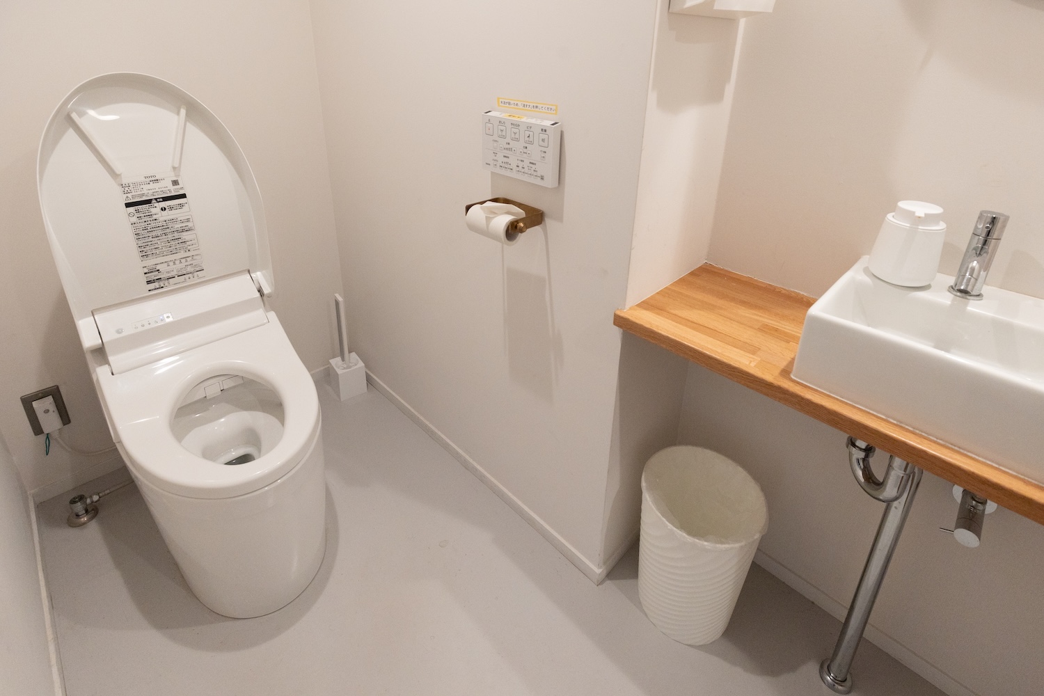 表参道SIDEWALK店