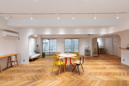 【事例】表参道駅近｜新年のスタートにふさわしい一体感が生まれる洗練空間