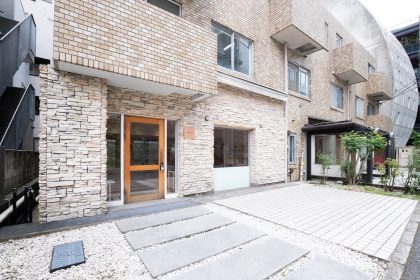 【事例】演劇×体感型ワークショップで顧客インサイトを深める—— 外苑前・南青山での実践事例