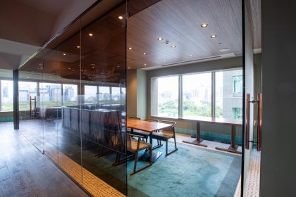 半蔵門LOUNGE店