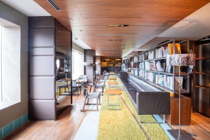 半蔵門LOUNGE店
