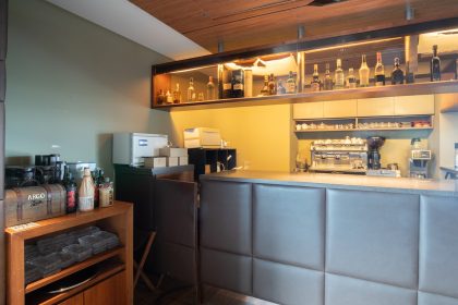 半蔵門LOUNGE店