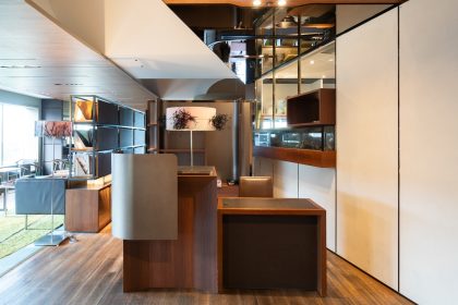 半蔵門LOUNGE店