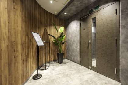 池袋LOUNGE店