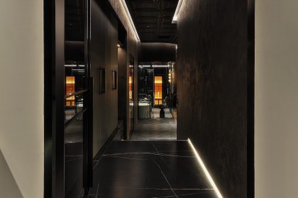 南青山LOUNGE店