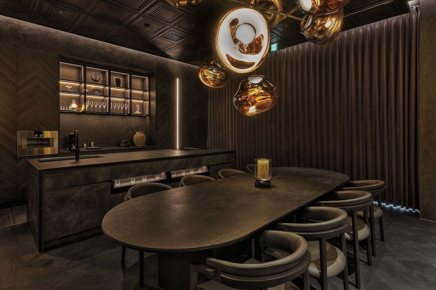 南青山LOUNGE店