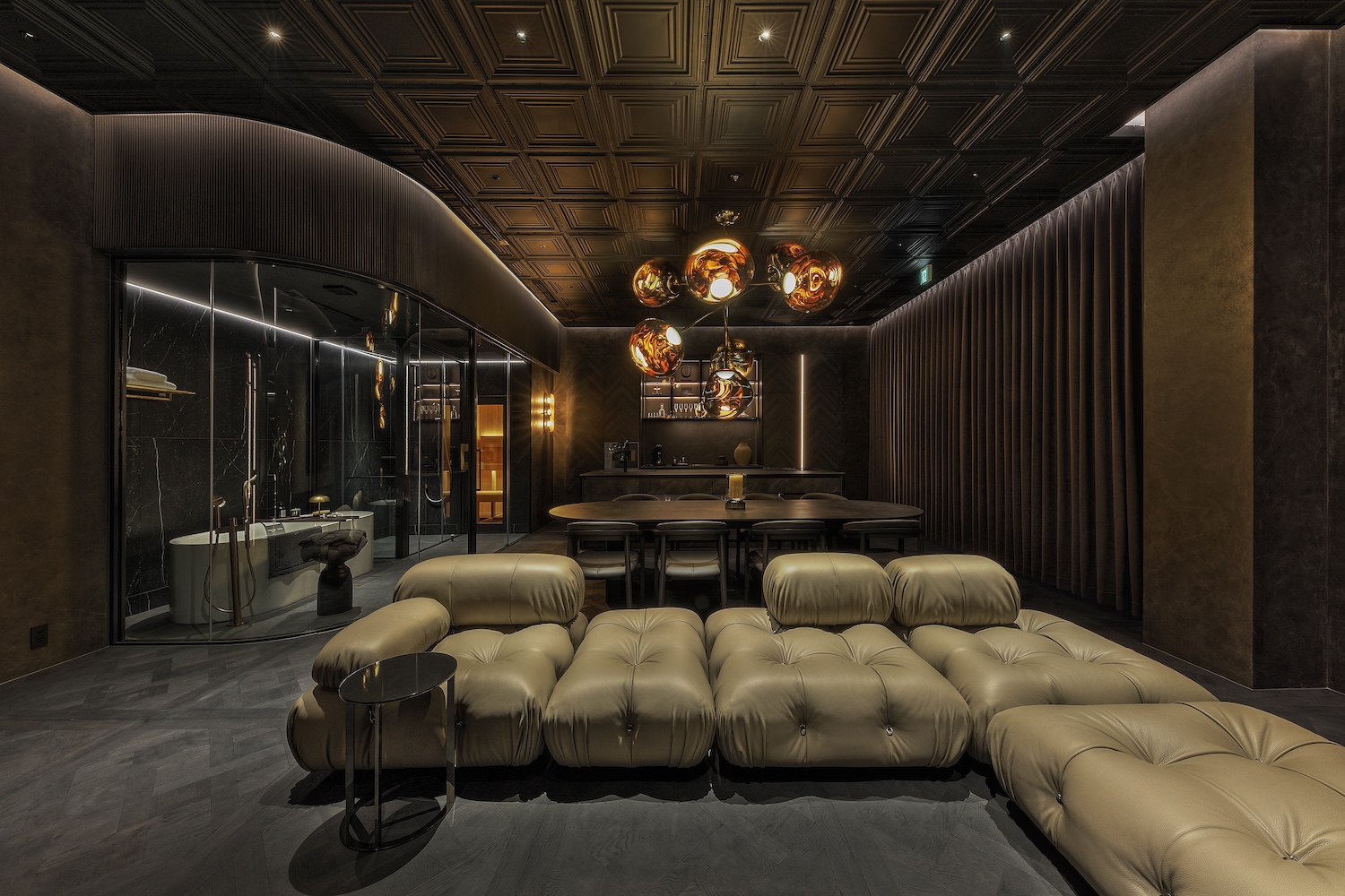 南青山LOUNGE店