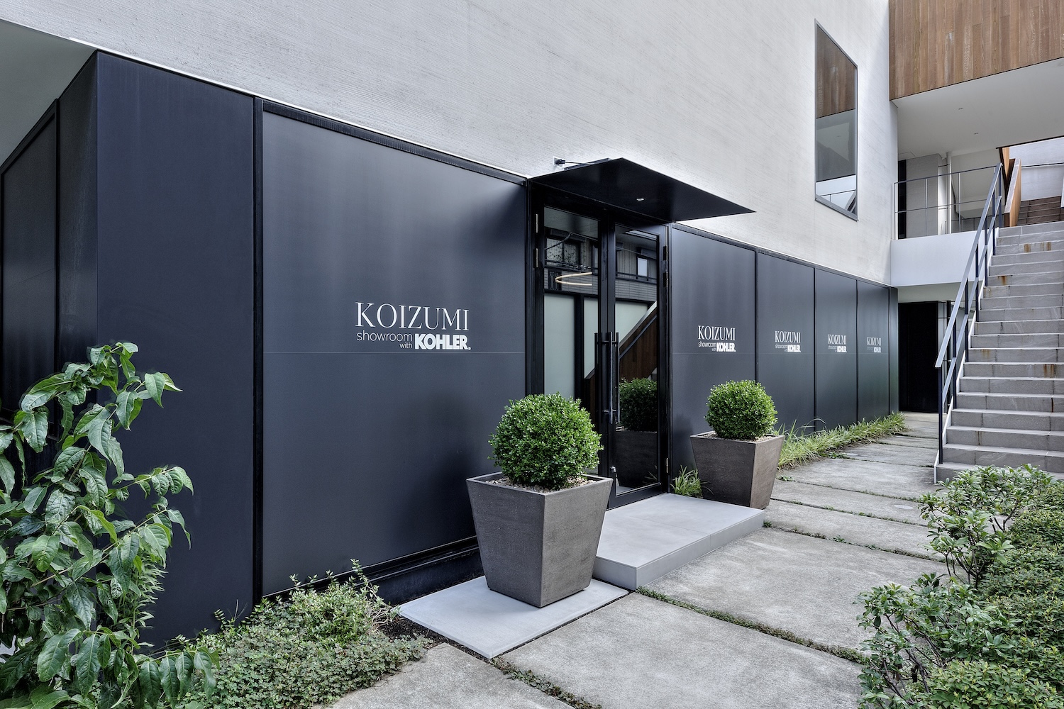 南青山LOUNGE店