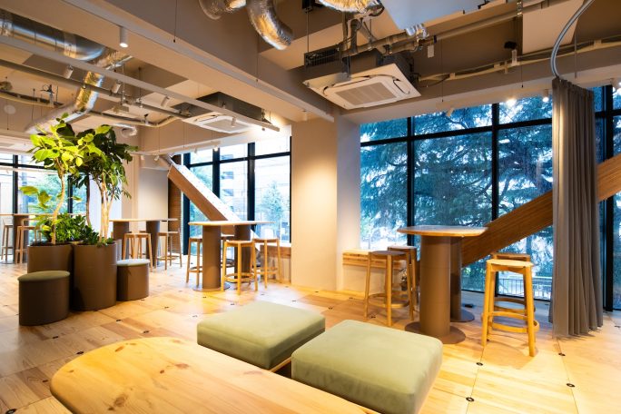 WAND-LOUNGE-