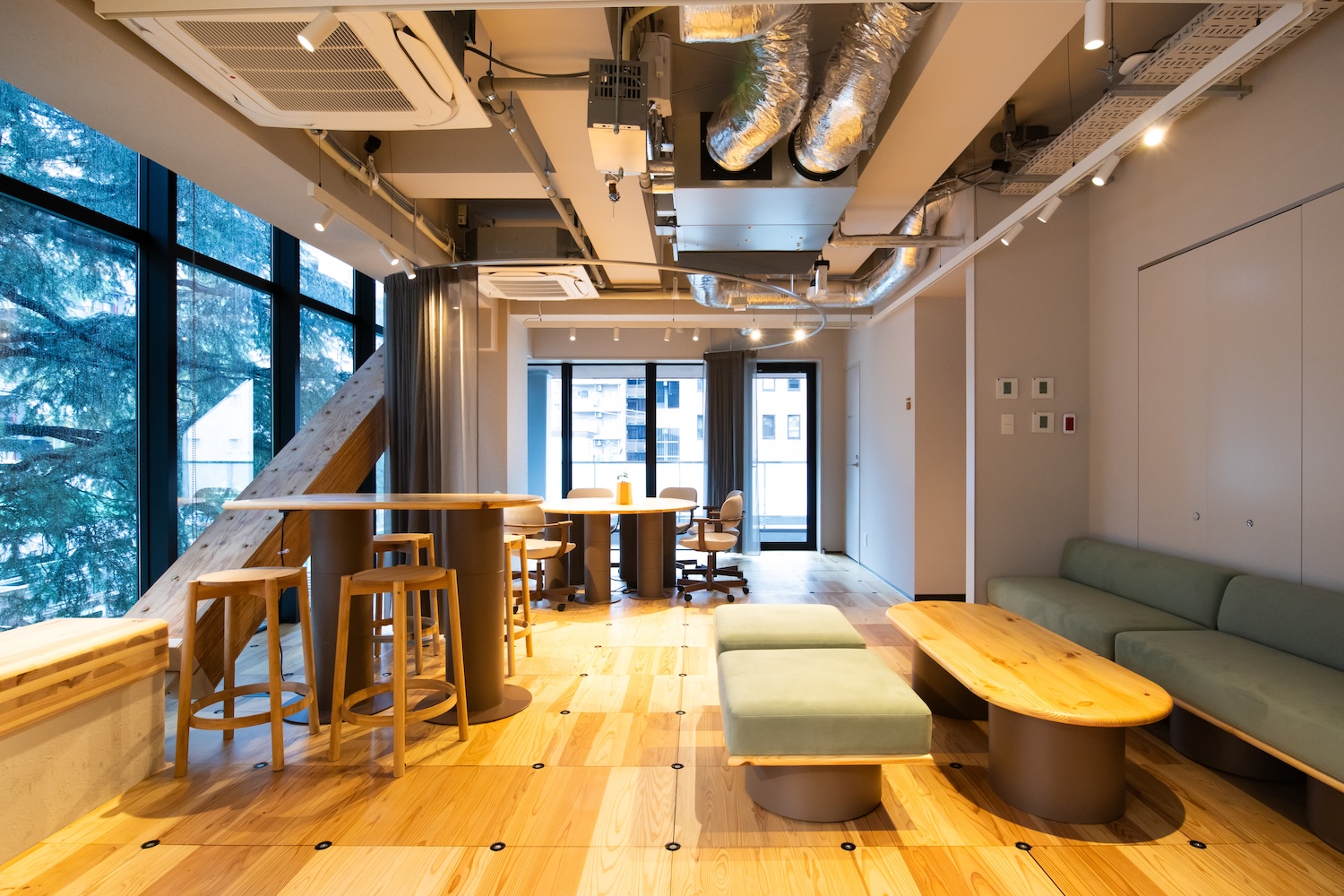 WAND-LOUNGE-