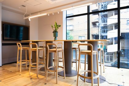 WAND-LOUNGE-