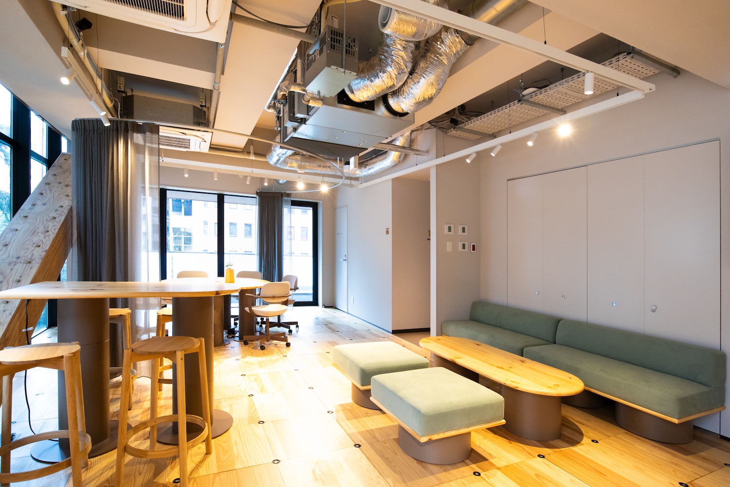 WAND-LOUNGE-