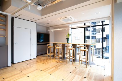 WAND-LOUNGE-