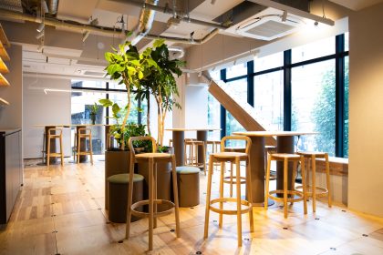 WAND-LOUNGE-