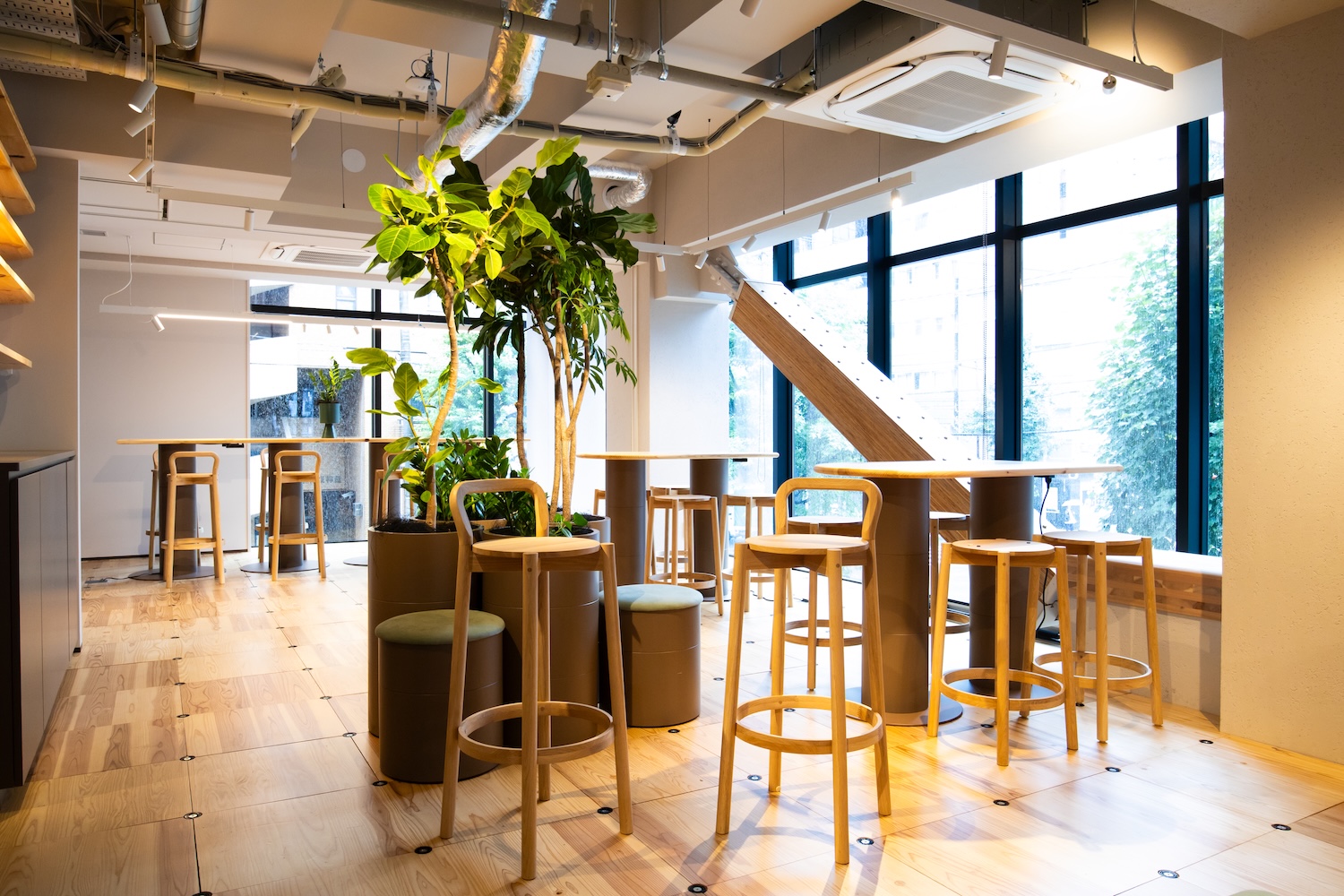 WAND-LOUNGE-